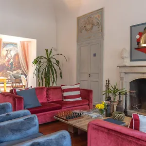 https://l-hotellerie-easy-suites.palermohotels.org