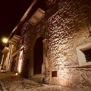 Le Dell'emiro Gasthuis Castronuovo di Sicilia